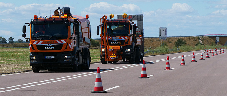 Fahrzeuge des Straßenbetriebsdienstes